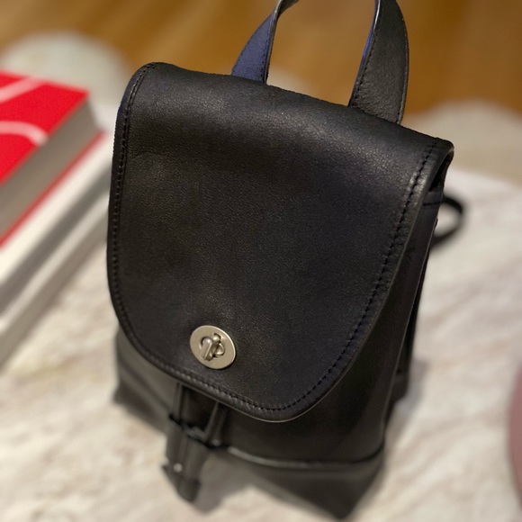 Vintage Coach 9960 Black Leather Day Pack Backpack - Picture 7 of 12